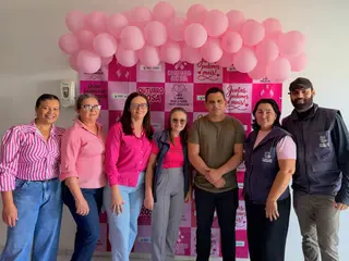 🩷 A campanha do Outubro Rosa em Santo André tem tido importantes ações! Na manhã desta...