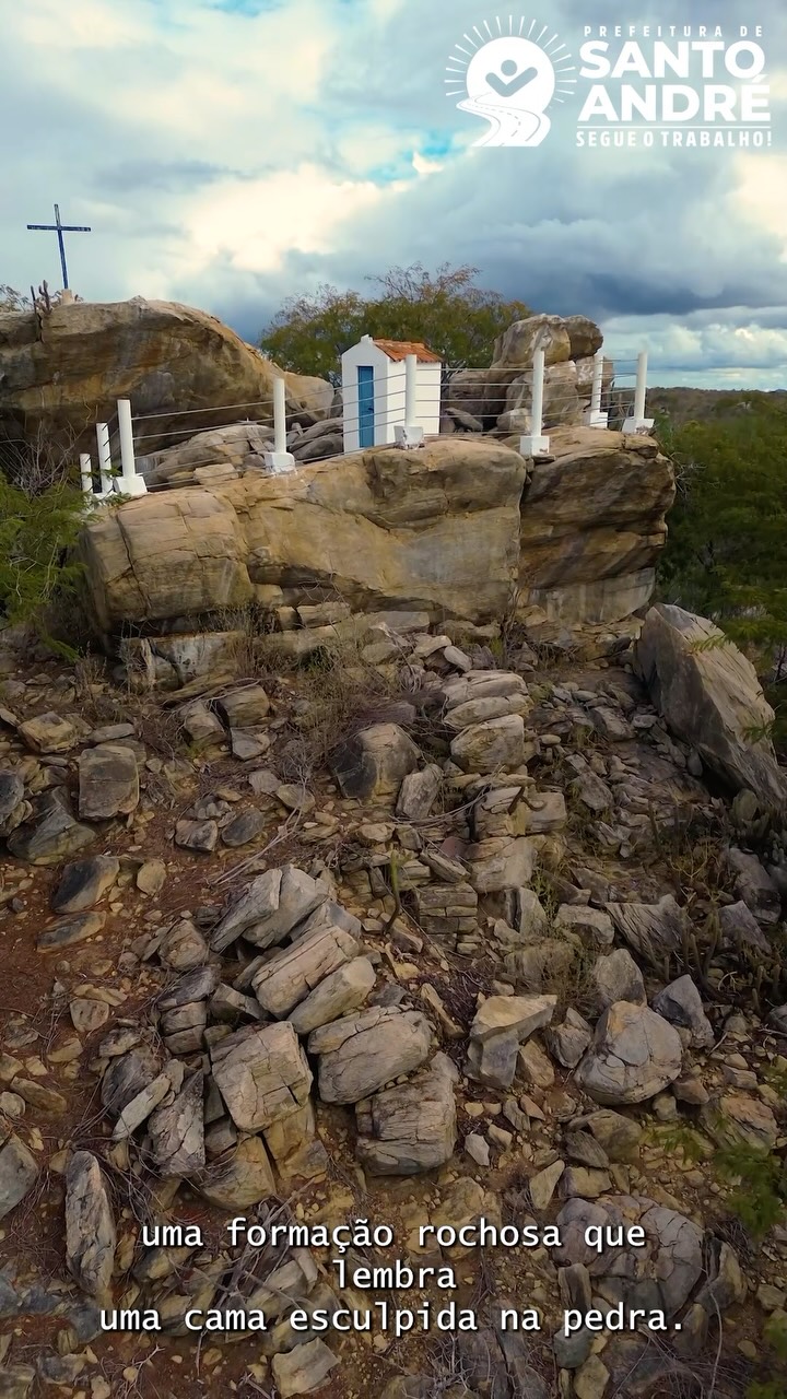 Conheça um dos lugares mais fascinantes de Santo André-PB: a Pedra do Caboclo Brabo.