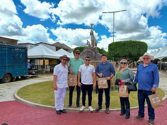 Autoridades e parceiros prestigiam a 8ª Festa da Cabra Rainha em Santo André